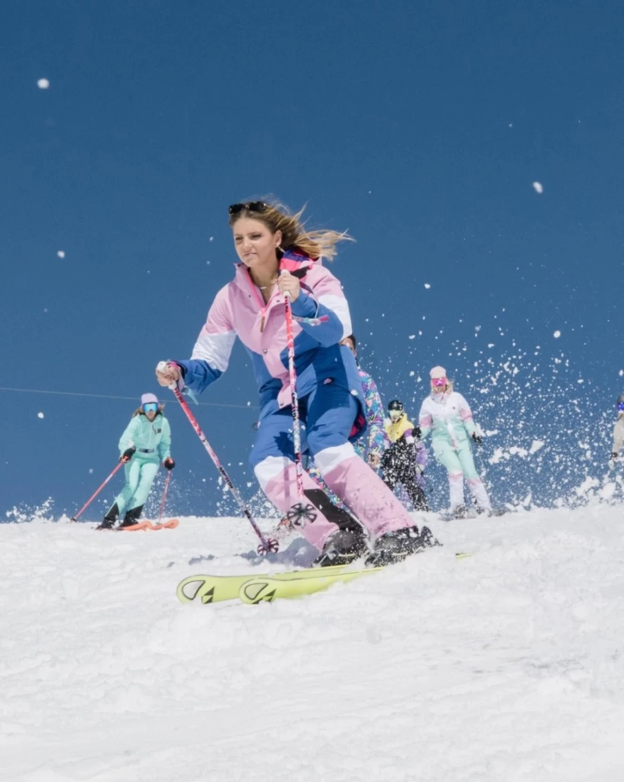 OOSC Women's 1080 Ski & Snowboard Jacket - Waterproof Winter Coat in Pastel Pink, White & Blue