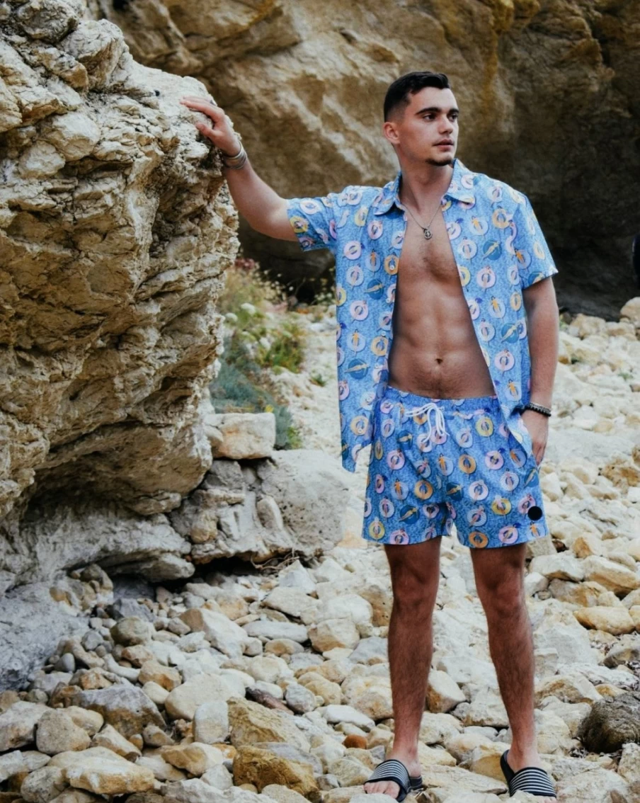 OOSC Men's Quick-Dry Swim Shorts for Poolside Comfort | Premium Beach & Pool Swimwear
