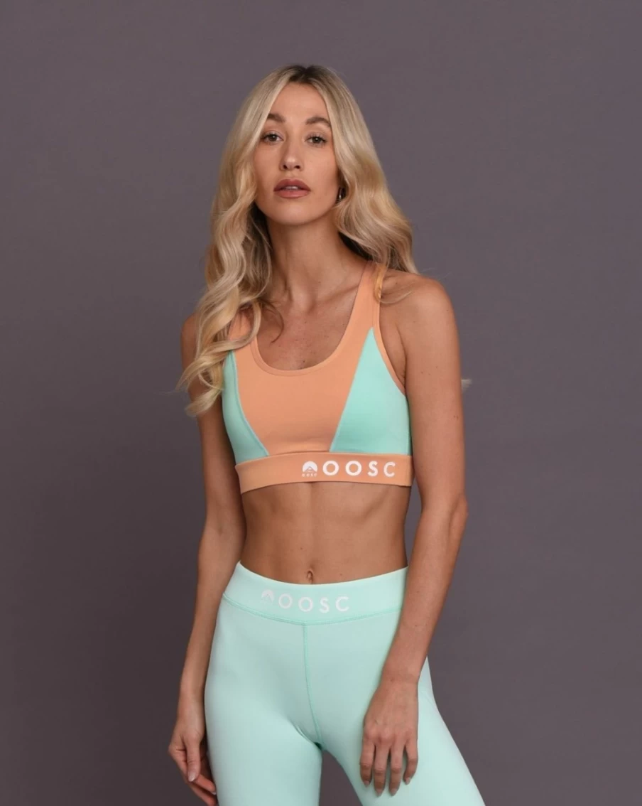 OOSC Women's Pastel Peach Orange Crossback Sports Bra - Medium Support Workout Top