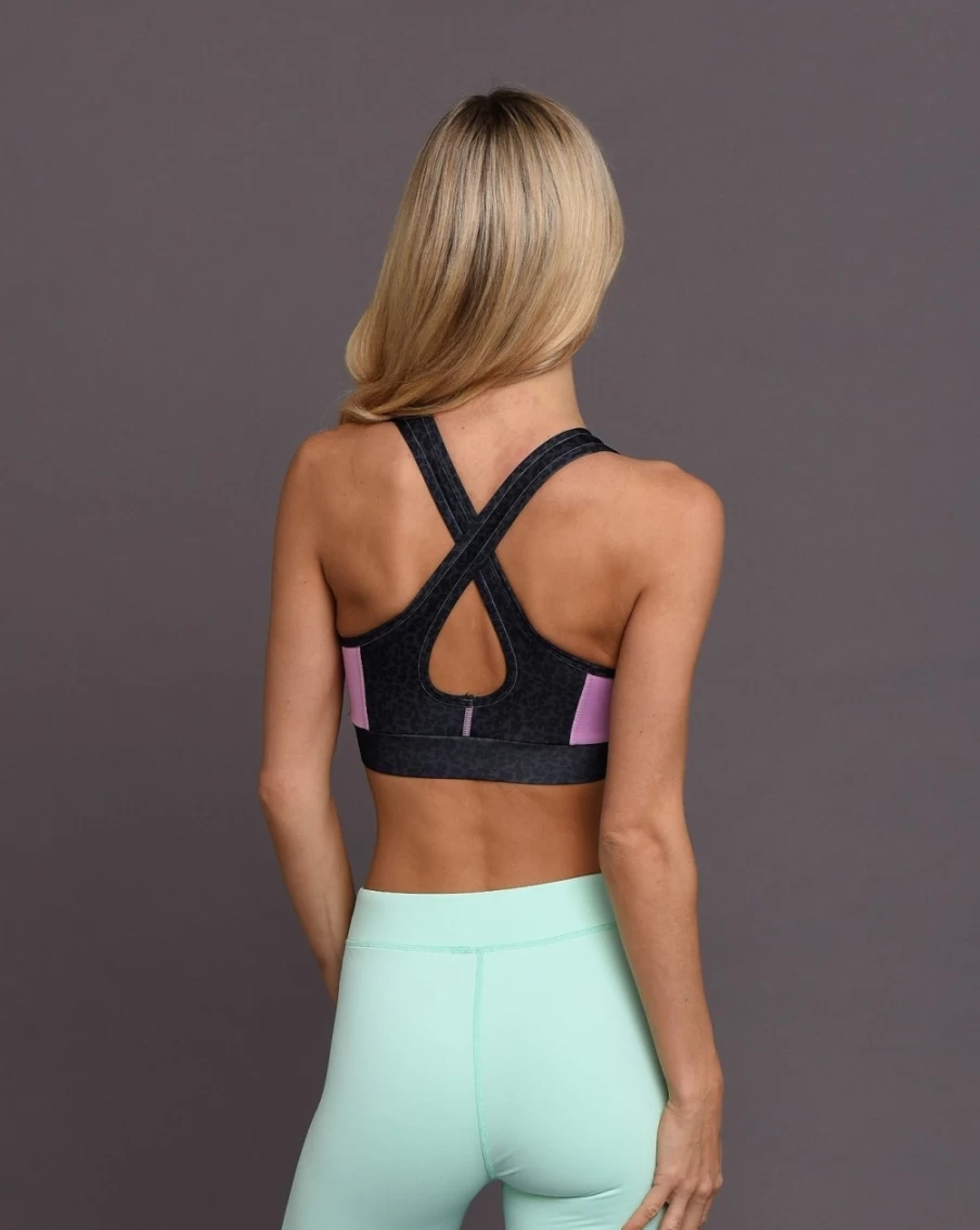 OOSC Women's Leopard Print Crossback Sports Bra - Medium Support Workout Top for Fitness & Running